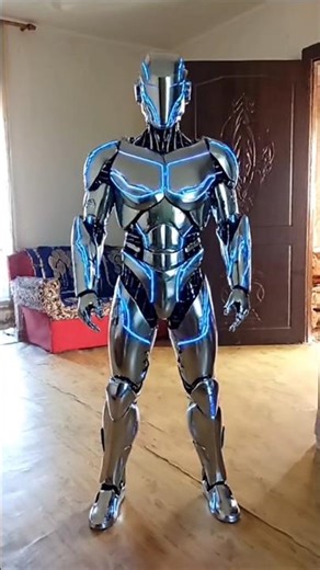#CosplayEvents​​​ #cosplayer Robot 🤖 #transformation