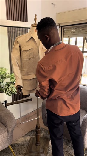 Safari 4 poches #safari #blazer #calaure #surmesure #bespoke #tailleur #menstyle #christmas #gift