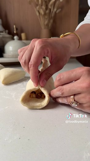 Maria Koutsogiannis on TikTok