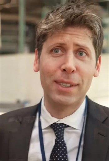 import random def quantum_jam_randomized(text):