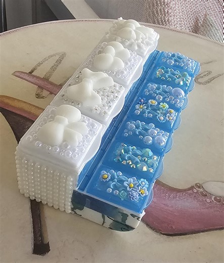 11 Slot Pill Box/ Two Level/crystal,bows and Pearls - Etsy