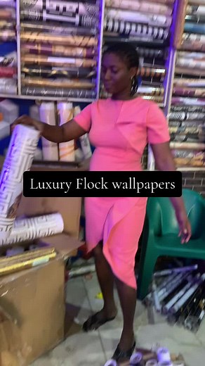 Luxury Flock Wallpapers - Exquisite Wall Coverings for Elegant Homes