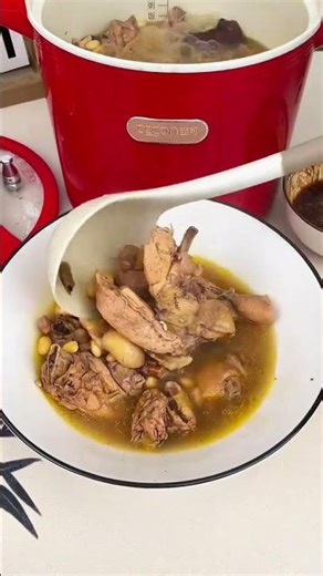 Kitchen novices have seen that with this micro-pressure cooker, they can cook porridge, soup, st