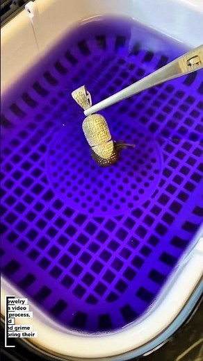 Ultrasonic Jewelry Cleaning: How to Deep Clean Your Bling