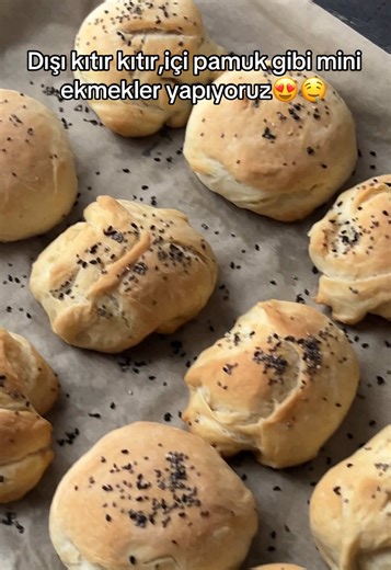 Pratik Mini Ekmek Tarifi: 12 Adet
