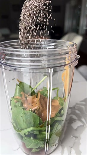 Green smoothies ⬅️ fruit smoothies. #veganrecipes #greensmoothie #healthy #healthylifestyle #health