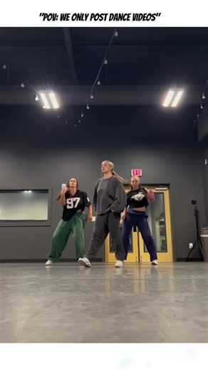 They all ace the choreography #cooldance #popdance #popmusic #dancevideo #girlbestfriend #groupdance #tik_tok #fypdance #exploreviral #foryoupage❤️❤️