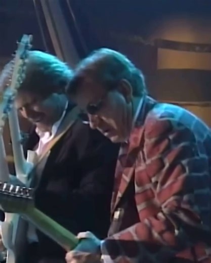 Lord Rare Rock on Instagram: "FELDER X WALSH - The Eagles perform “Hotel California” live at the 1998 Rock & Roll Hall of Fame Ceremony. A high tension performance that needs no introduction. Its climactic dual guitar break, courtesy of Walsh and Don Felder, remains one of the most iconic solos of all time. Walsh was recently asked, “How much of the solos in Hotel California were thought of ahead of time and how much of it was in the moment, playing melodic, when the tape machine was running?” W