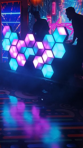 Rayme Hexlit DJ Masking