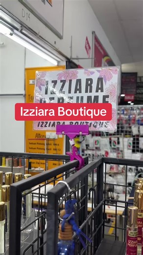 Izziara Boutique Buka setiap hari, 5pm-1am Lokasi Waze/ Google Uptown Puchong Night Bazaar #shopping #makan #lepak #santai #uptown #puchong #uptownpuchong #upnb