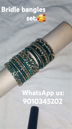 Simple and elegant silk thread bangles set.💌DM for orders 💌