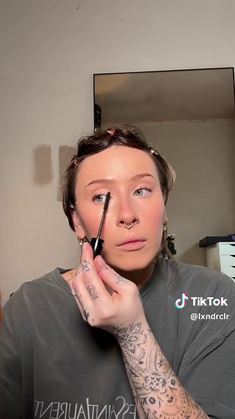 Bangs Tutorial & Everyday Makeup | Hair Hack