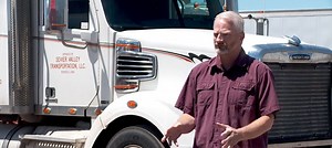 Utah trucker helps Wyoming trooper on highway after suspect grabs gun