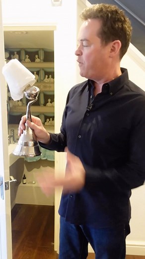 Stephen Mulhern on Instagram: "Want me to lend you a quid @antanddec?"