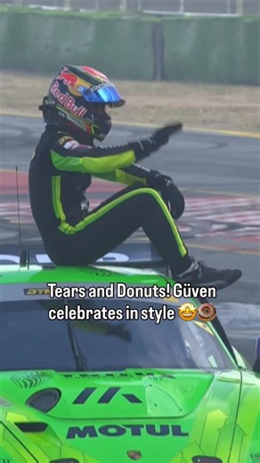 A DTM tradition 🍩😁 @ayhancanguven taking it all in 😍 #DTM #DTM25 #DTM2025 #ranDTM @ran__racing @ransport | DTM