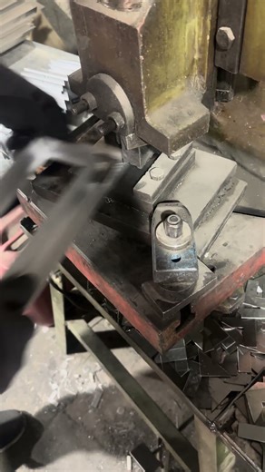 🔨 **Aluminum Frame Assembly Tutorial** #hvac #manufacturing #airducts