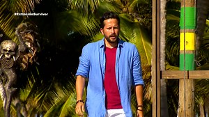 78K views · 1.8K reactions | ¡Carlos felicitó a Pablo!  A pesar de estar sentenciado por su tribu, entregó lo mejor de él en los juegos y lo demostró. 礪 #ExtinciónSurvivor | Survivor México | Facebook