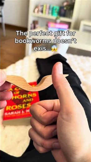 Send this to a bookworm 😱📚 #booklover #bookstagram #bookishgifts #bookworms