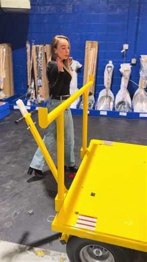 ⚠️ If someone falls on your crew today… do you have a rescue plan? In this video, Nicole walks through the TriRex 5-Man Safety Cart designed to protect crews working at height. Watch until the end — Jennica jumps in to explain the rescue winch, an important add-on that can be used on the TriRex Cart or the Saber 2-Man Cart. Because safety equipment is one thing… having a plan to rescue your crew is everything. At Garza Supply, we don’t just sell equipment — we provide the knowledge and expertise