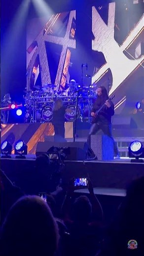 Célébration des 40 ans de Dream Theater : Extrait du Concert Anniversaire à Paris (Adidas Arena)