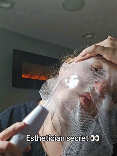 If you're tired of stressing over your skin, this post is for you! ✨️ The high-frequency machine has honestly been a GAME changer in my skincare routine. I started off doing it weekly to clear up congestion and black heads. When I remember I usually do it every 2 weeks but sometimes it is every 3! I just get busy sometimes and can't manage to do the treatment. I feel like it has also helped me skin feel SO MUCH softer ontop of my collagen. I have been regularly doing these treatments for almost 