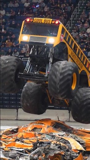 Monster School Bus! Monster Spectacular 2026 Quebec