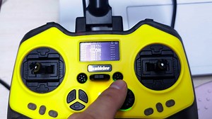 RC遥控器完美模拟微软xbox游戏手柄，通吃DCS、微软模拟飞行、IL2、皇牌空战7等等所有飞行游戏。