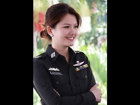 Beautiful Police Women Uniforms from Around the World