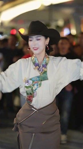 Sula, Tibetan dance beauty❤️