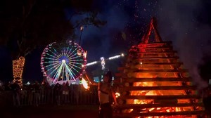 6.8K views · 188 reactions | We set the night alight, but you set our hearts on fire ❤️ Thank you to everyone that came out for Bonfire Night 2022! We hope you had as much fun as we did! | Sandstone Point Hotel | Facebook