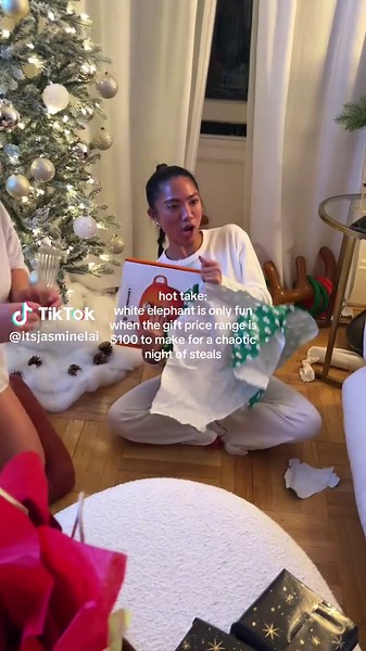 No one wants a random knick knack that’s just gonna end up in the landfill. Your friends deserve real gifts this christmas 🎁🎄 #whiteelephant #christmasgifts #christmasparty #christmasgames #christmaswishlist