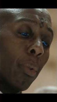 Giant sandworms emerge from the desert and launch a fierce attack on the human world.#movie