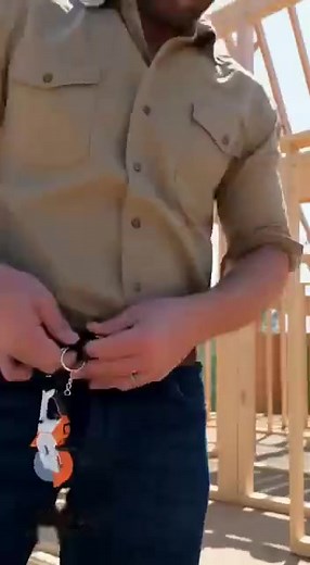  Rev up your keychain! This mini battery-powered cut-off machine keyring roars like the real thing — a perfect collectible for tool lovers and Stihl fans.  Carry the power. Show your passion. ️ | Anmessage/01 | Facebook