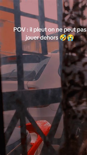 Sarah🥳🥰2026 (@asa.justsarah)’s videos with Il pleut.. - Caillou