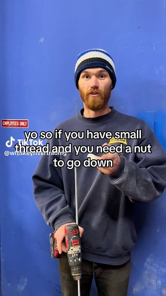 The fast way to thread a nut on a long peice of all thread. #tips #contractorsoftiktok #construction #allthread #constructionhacks