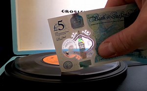 Going to Britain soon? Make sure you bring back a new 5 pound note, because it can play vinyl records