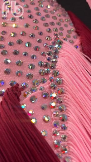 Feathers or fringes? 👀 Comment your favorite ⬇️ Custom latin dress made for @rudnickaiteliepa #ballroomdance #dancedress #dancesport #dancerslife #latindress #latindance #handmade | FB International - Dancewear