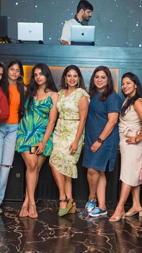 Ladies Night at @kozebagurgaon is synonymous with chilling out , dancing , enjoying with your gang , having excellent food & drinks at a beautiful venue located in Gurgaon, Sec 65. Awesome elaborate menu as per everyone's taste they have with a great range of drinks to choose from . Pizza , Chilli chicken and spring roll was a hit amongst all . Thank you Kozeba for hosting and @goldfishpr_ for arranging the evening esp. For DiVvaz. #gurgaonlounge #gurgaonnightclub #gurgaonnightlife #gurgaonpubs 