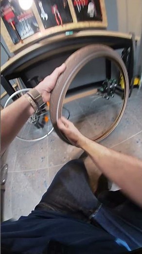 VÉLO : Comment changer une chambre à air ? 🚴🏼‍♂️ I Decathlon