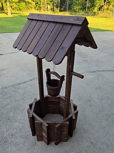 Create a Rustic Wishing Well Planter for Your Garden