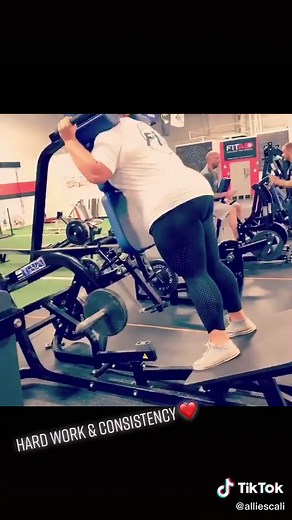 #weightloss #weighlossjourney #weighlosstransformation #weightlossprogress #fitness #fitnessjourney #fitnessworkout #workout #weightlifting