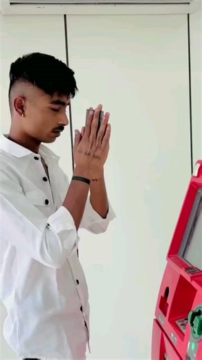 स्वतः आक्या बनसोडे on Instagram: "Akkya bansode reel 🤙🏻💀 #akkya #bansode #verel #reel #pune"