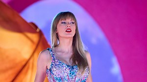Texas meteorologist sneaks Taylor Swift lyrics into forecasts and TikTok is 'ready for it'