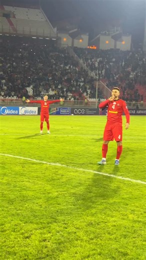 Tractor F.C. on Instagram: "𝗛𝗜𝗦𝗦… 🤫 𝗦𝗜𝗟𝗘𝗡𝗖𝗘 ① ② ③ 𝗧𝗥𝗔𝗖𝗧𝗢𝗥 ❤️🖤 𝗧𝗥𝗔𝗖𝗧𝗢𝗥"