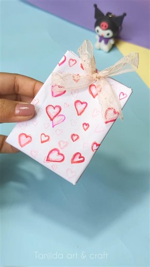 Handmade craft ideas for mom/paper gift bag/mother's day craft #mothersday #craft #giftbox