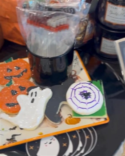 🎃✨ Spooky Season is Here at Lyra Home! ✨🎃 Transform your space into a haunted haven with our Halloween décor collection — from eerie accents to cozy autumn vibes. 🕯️👻 🧡 Enjoy 25% OFF all Halloween finds — for a limited time only! Come visit Lyra Home and bring a little boo-tiful magic to your home this season. 🎃🍂 #LyraHome #halloweendecorr #SpookySavingss #fallvibes | Lyra Home