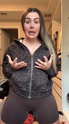 Peyton Bucher on Instagram: "FEELING SWOOOOO SNATCHEDDDD 😫🫶🏻 SUPPS⬇️ @tryarmra @nutrafol @lemme preworkout, pump, and protein shake @pescience code EDENS WORKOUT⬇️ 4 sets til failure (sweet spot should be 8-10 reps when you fail) Bulgarian Split Squats Goblet Squats Step Ups (SLOW AFFFF on the way down) Sumo Deadlifts superset with Sumo Squats 30 mins on stair master"