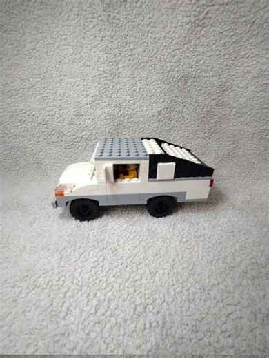 Lego Hummer-style multi-purpose truck