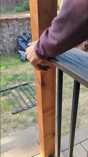 How to install a drink Rail #diy #decking #deckbuilding #construction #legacy_decking