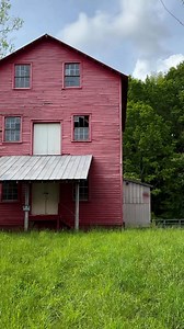 12K views · 497 reactions | Hamms - Robert's Mill - My first horizontal mill, this roller mill was powered by a turbine that was built in 1918. The turbine, dam, roller mills, stones and machinery are in place. From my understanding it is one of a very few horizontal mills left standing. It was restored and is well maintained but not open to the public. ✨ | Old Soul Appalachian | Facebook